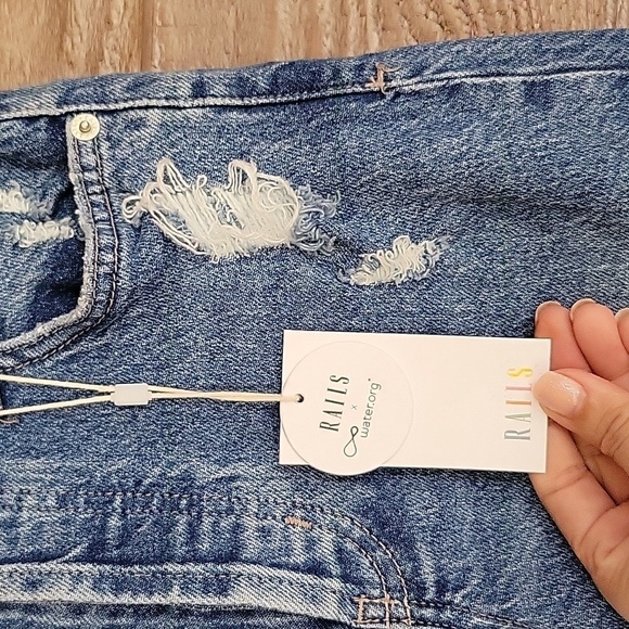 Rails Size 24 Melrose Slim Jeans in Arctic Distress NWT - Picture 4 of 9